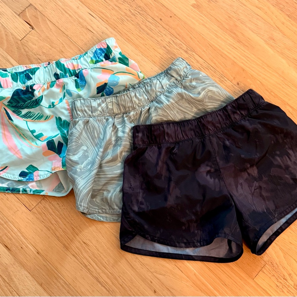 Old Navy Kids Tropical and Solid Shorts Trio